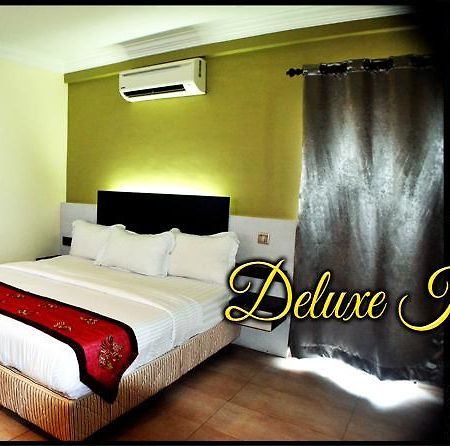 Maya Hotel Lahad Datu Exterior photo